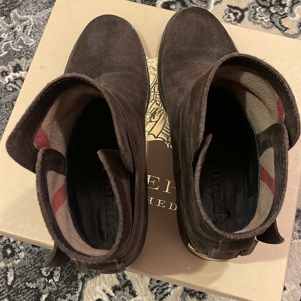 Burberry Authentic ankle boots suede brown size 37. - Picture 5 of 5